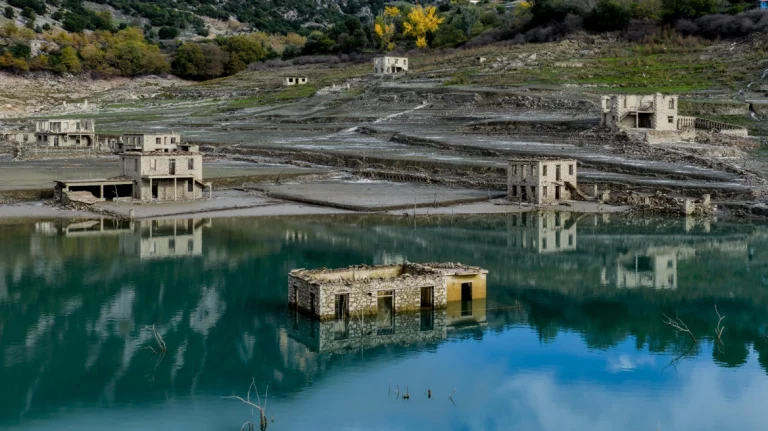 Σε συναγερμό κηρύσσεται η Αθήνα την Παρασκευή για τη λειψυδρία 