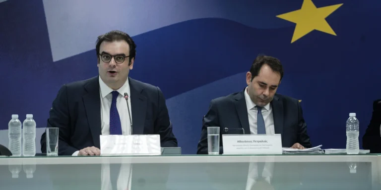 Προϋπολογισμός 2026: Ποιες ελαφρύνσεις και εισοδηματικές ενισχύσεις έρχονται