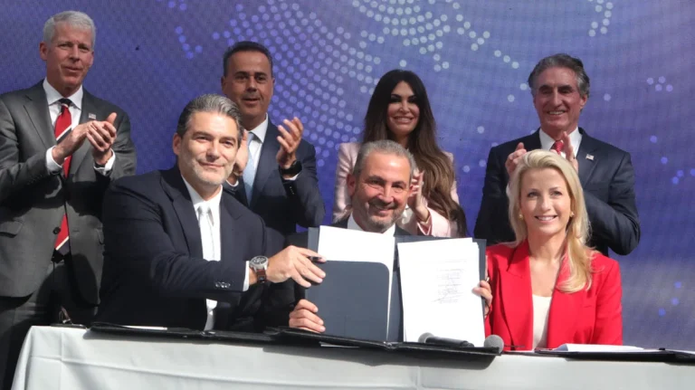 Υπεγράφη η συμφωνία της Atlantic-See LNG Trade (AΚTOR-ΔΕΠΑ) για το αμερικανικό LNG 