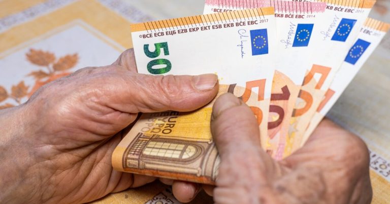 Συντάξεις Δεκεμβρίου 2025: Οι ημερομηνίες πληρωμής ανά Ταμείο