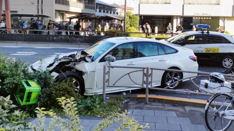 Ιαπωνία: Αυτοκίνητο έπεσε σε πεζούς στο Τόκιο 
