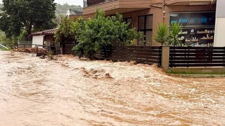 Κακοκαιρία στη Δυτική Ελλάδα: Εκδόθηκαν 112 σε Ιωάννινα, Άρτα, Πρέβεζα και Θεσπρωτία – Δείτε βίντεο