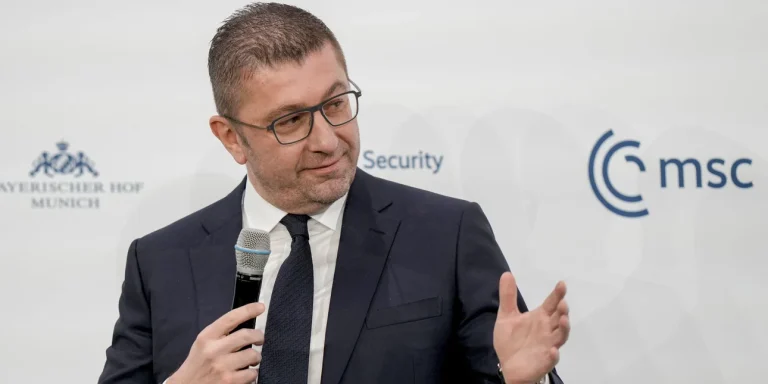 Μίτσκοσκι: Εως τα τέλη του έτους θα επαναλειτουργήσει ο αγωγός πετρελαίου Θεσσαλονίκης-Σκοπίων