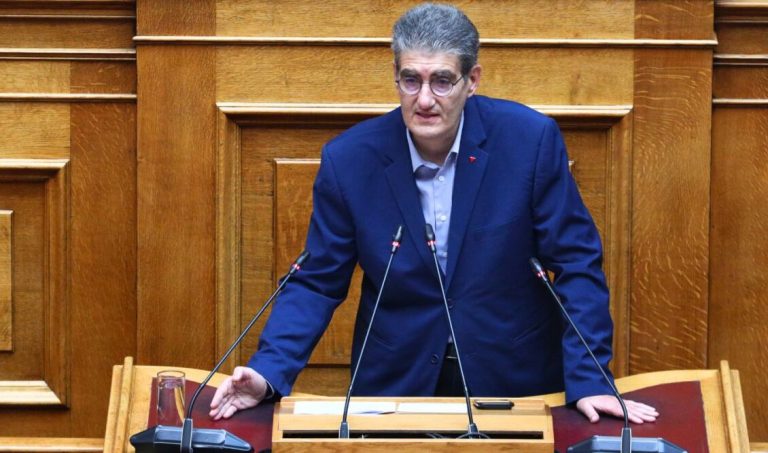 Γιαννούλης για βιβλίο Τσίπρα: «Και να μη με καλέσουν στην παρουσίαση, θα πάω»