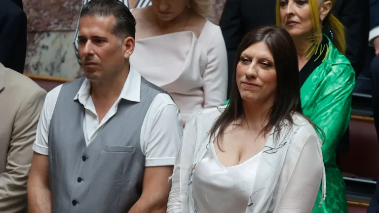 Κωνσταντοπούλου: «Διαμαντή, όσο κι αν με πονάει που φεύγεις, σε ευχαριστώ»