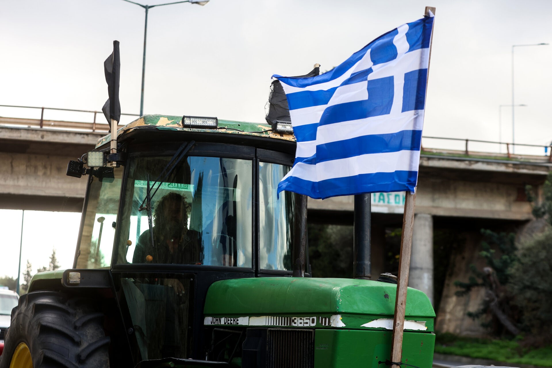 Μπλόκα αγροτών: Ετοιμάζονται για απόβαση στο λιμάνι Θεσσαλονίκης