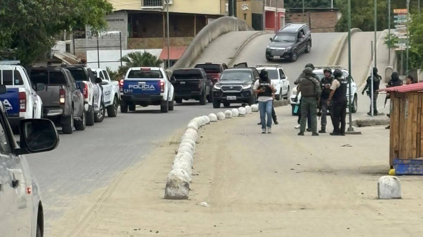 Μακελειό σε παραλία του Ισημερινού: Έξι νεκροί, ανάμεσά τους παιδί δύο ετών, σε επίθεση ενόπλων