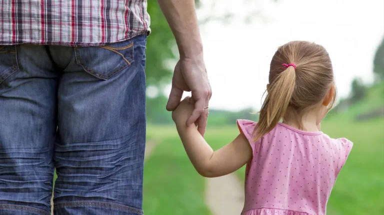 Πότε πληρώνεται το επίδομα παιδιού