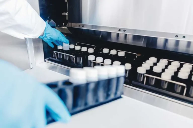 Νεκρό ένα παιδί που γεννήθηκε από το σπέρμα του Δανού στην Ελλάδα – Νοσεί και το αδερφάκι του