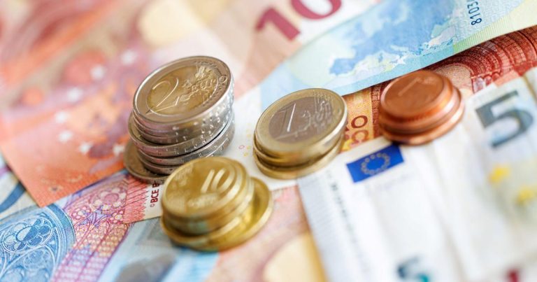 Voucher 800 ευρώ: Λήγει αύριο η διορία