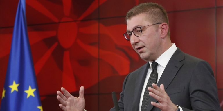 Προκαλεί ο Μίτσκοσκι: «Για μένα το όνομα Μακεδονία είναι ιερό»