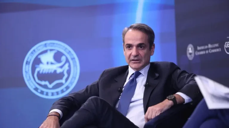 Μητσοτάκης για Τσίπρα: Εσείς θα μπαίνατε σε ένα καράβι που ο καπετάνιος το έστειλε μια φορά στα βράχια;