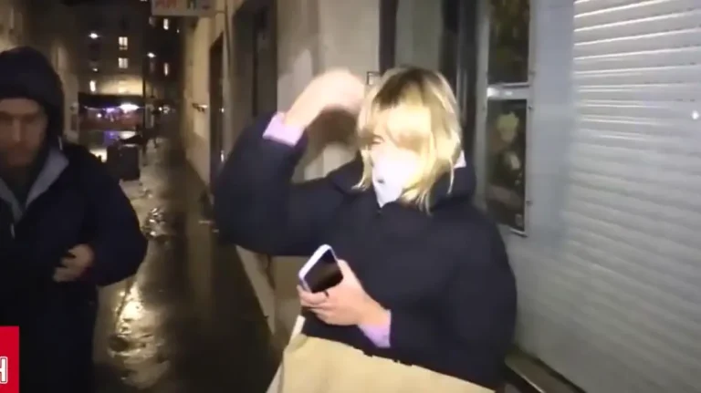 Ουκρανός δημοσιογράφος στρίμωξε την κόρη του Πούτιν στο Παρίσι: «Πάρτον τηλέφωνο να σταματήσει τον πόλεμο»