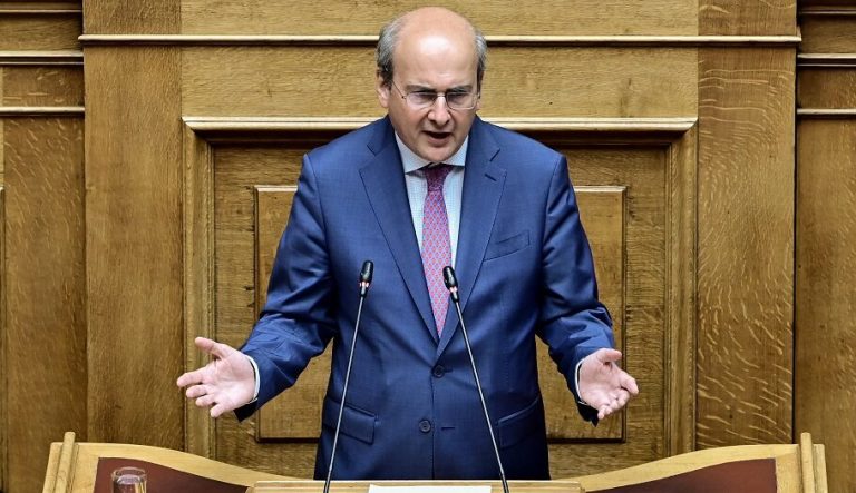 Χατζηδάκης: Όσα δεν έγιναν σε ολόκληρη τη μεταπολίτευση κατά της φοροδιαφυγής, έγιναν από το 2019 και μετά