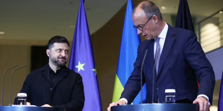 Ζελένσκι και Μερτς βλέπουν πρόοδο στο Ουκρανικό – «Επώδυνες» οι διαπραγματεύσεις για το εδαφικό