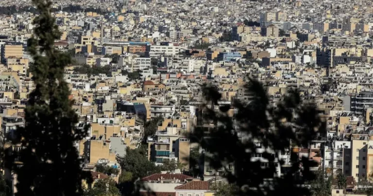 «Ανακαινίζω» 2026: Τον Φεβρουάριο οι αιτήσεις για έως και το 90% των δαπανών