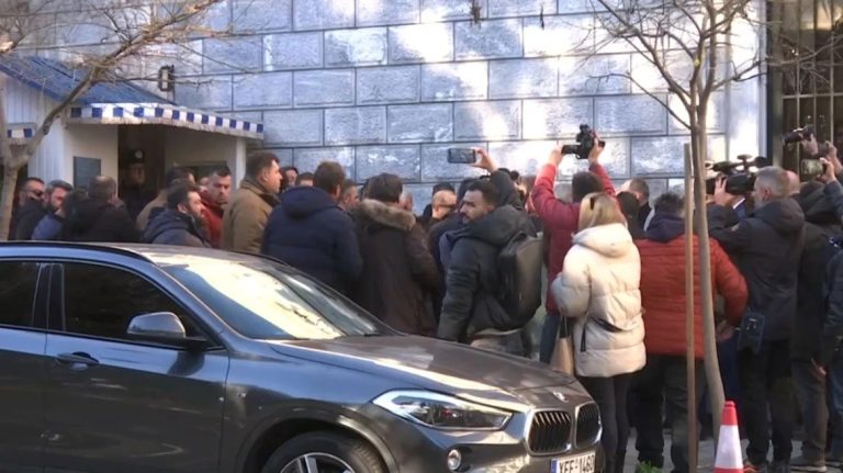 Στο Μέγαρο Μαξίμου οι αγρότες για τη συνάντηση με τον Κυριάκο Μητσοτάκη