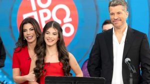 Ο Χάρης Βαρθακούρης τραγουδά για πρώτη φορά με την κόρη του Λιόνα