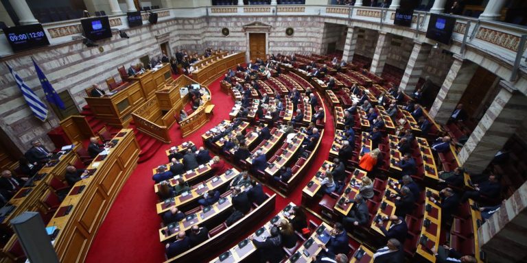 Υπερψηφίστηκε από την Βουλή το νομοσχέδιο για τις Ένοπλες Δυνάμεις