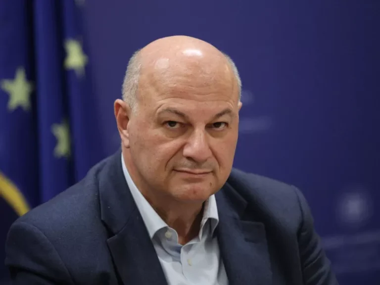 Τσιάρας για τον βανδαλισμό των τρακτέρ: Δεν είναι ούτε δείγμα δημοκρατίας, ούτε δείγμα ελευθερίας