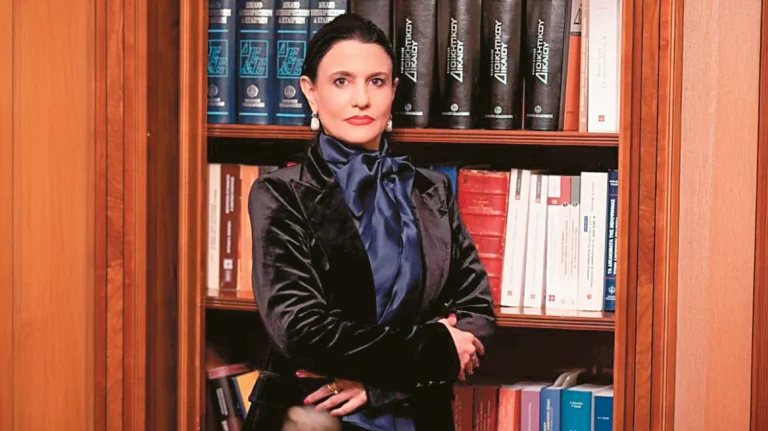 Γρατσία: Στο κόμμα Καρυστιανού δεν υπάρχουν καπέλα αριστερά και δεξιά ως βαρίδια