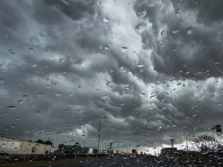 Σφοδρή κακοκαιρία χτυπάει την Ήπειρο -Ήχησε το 112