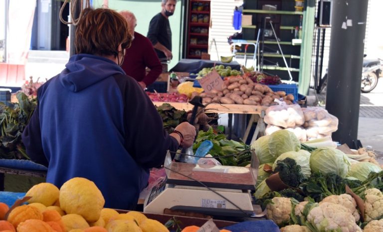 Λαϊκές αγορές: Αναστέλλεται η απεργία
