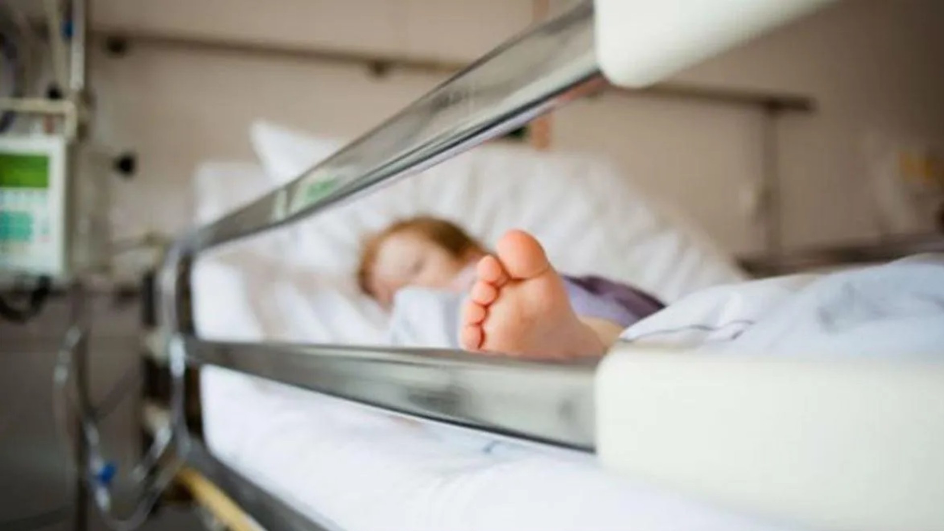 Διασωληνωμένο 3χρονο παιδί με γρίπη στο «Αγία Σοφία», στη ΜΕΘ και ένας 6χρονος