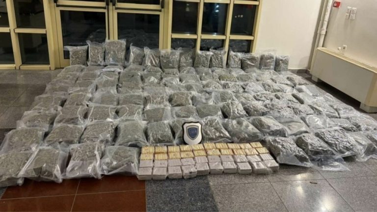 Πάτρα: Ναρκωτικά αξίας 900.000 ευρώ σε φορτηγό στο Ρίο, δύο συλλήψεις