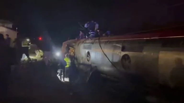 Εκτροχιασμός τρένων υψηλής ταχύτητας στην Ισπανία: Τουλάχιστον 24 νεκροί και 73 τραυματίες