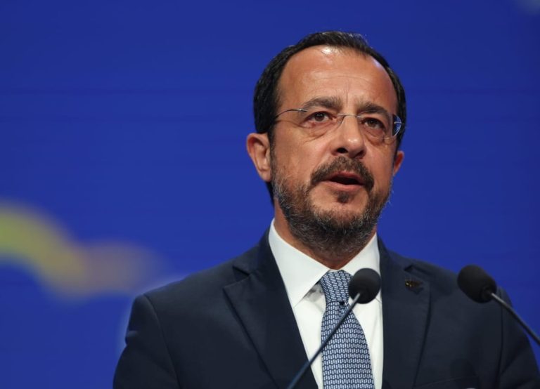 Σάλος από βίντεο με διαλόγους για μίζες στο προεδρικό της Κύπρου