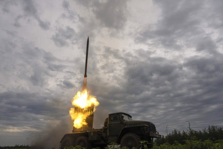 Ρεκόρ πυραυλικών επιθέσεων στην Ουκρανία: Χιλιάδες χωρίς θέρμανση στους -20°C