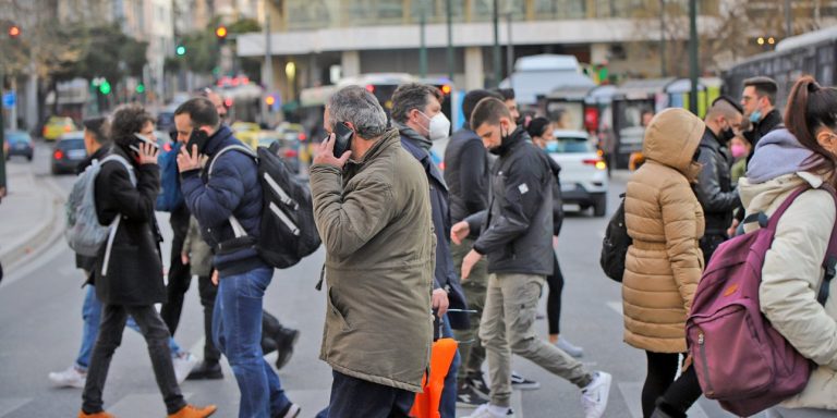ΙΝΣΕΤΕ: Nέο παραγωγικό μοντέλο για την ελληνική οικονομία