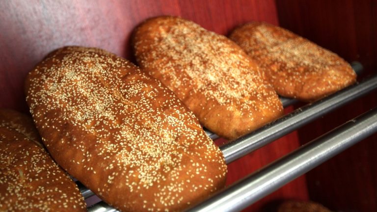 Λαγάνα: Πόσο θα την αγοράσουμε την Καθαρά Δευτέρα