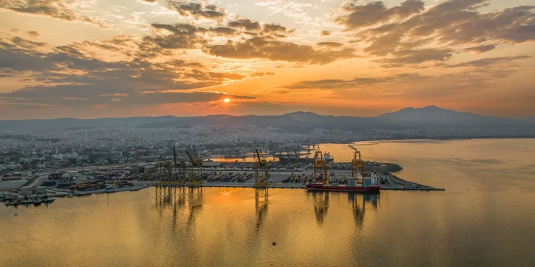 Συμφωνία Μητσοτάκη-Ερντογάν για την ακτοπλοϊκή σύνδεση Θεσσαλονίκης-Σμύρνης