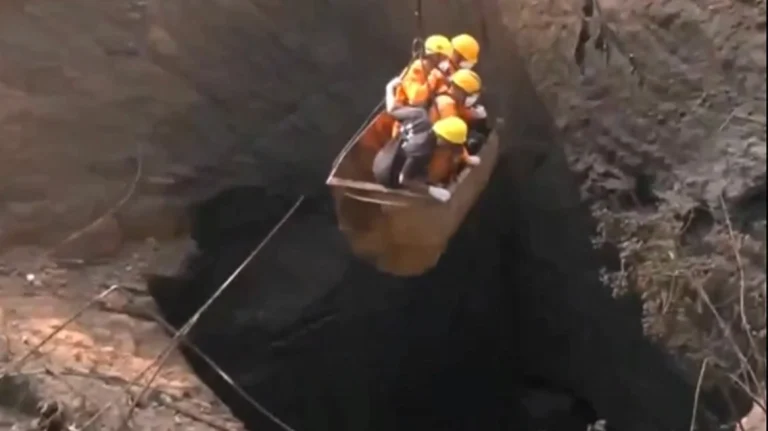 Τραγωδία στην Ινδία: Στους 23 οι νεκροί από την έκρηξη σε παράνομο ανθρακωρυχείο