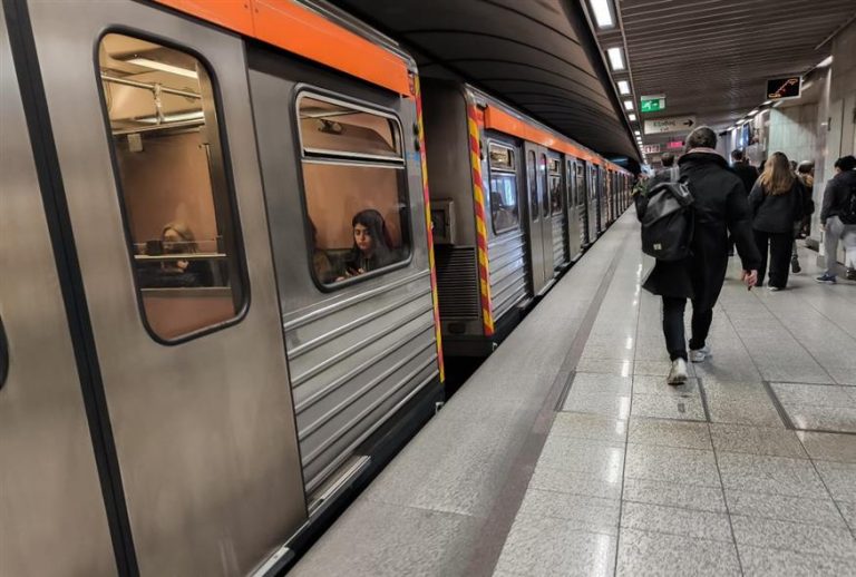 Νεκρός 65χρονος που έπεσε στις γραμμές του μετρό 