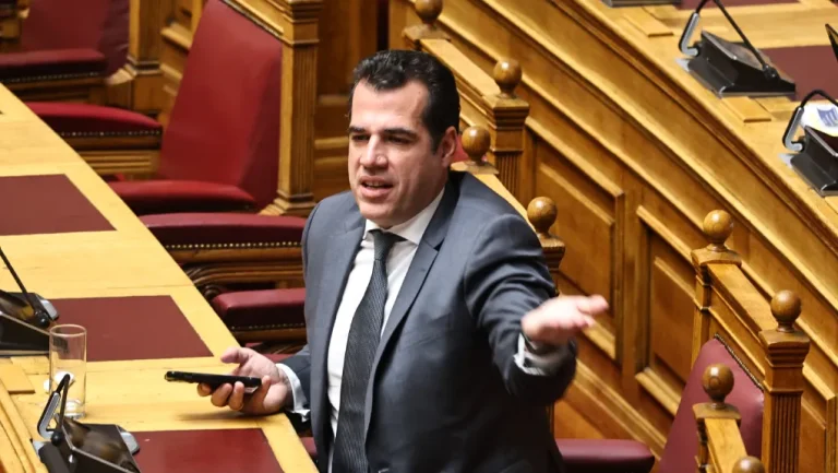 Πλεύρης: Η Αριστερά αισθάνεται την ανάγκη να πιστέψει τους μετανάστες και τον διακινητή και όχι το Λιμενικό