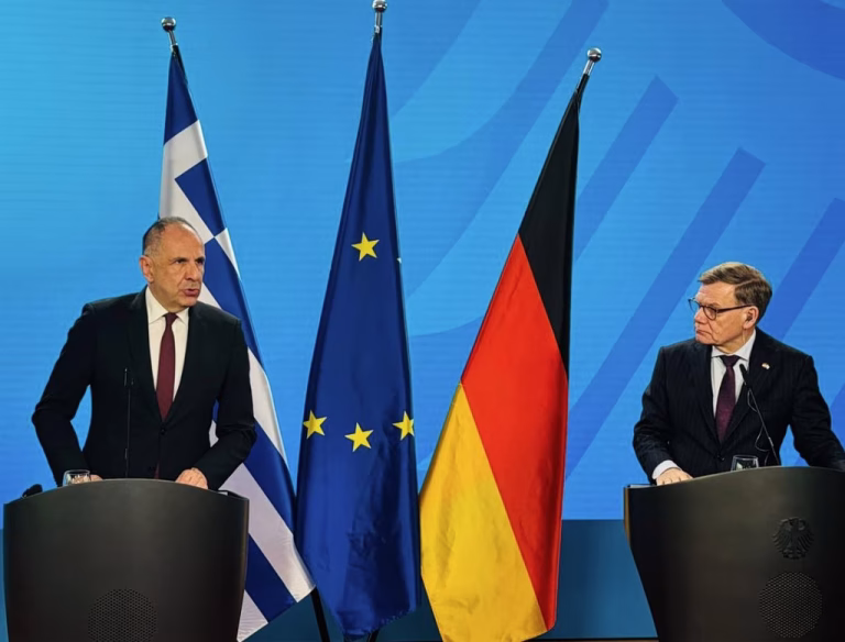 Βερολίνο: Έκκληση Γεραπετρίτη για ελεύθερη ναυσιπλοΐα