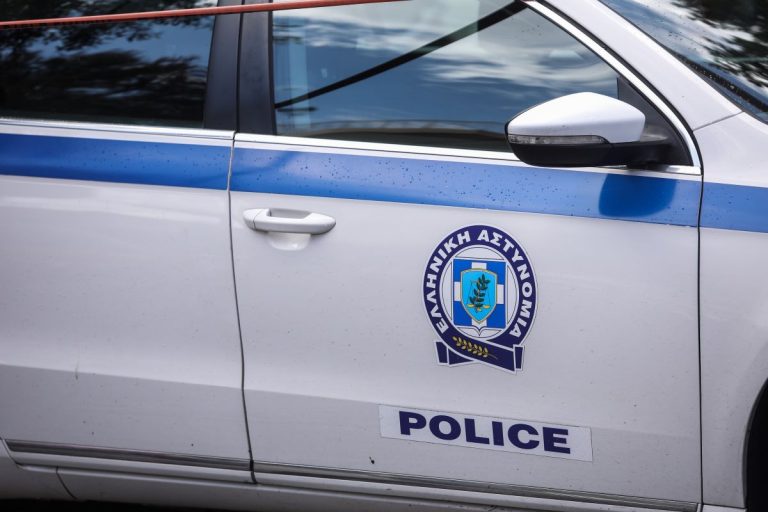 Νίκαια: Συνελήφθη 23χρονος με 1.153 κροτίδες και 5 ναυτικές φωτοβολίδες