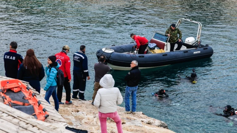 Ώρες αγωνίας στα Λιμανάκια Βουλιαγμένης με 34χρονο δύτη που αγνοείται