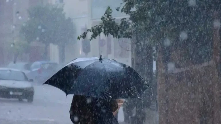Καιρός: Έντονα φαινόμενα στην Ελλάδα, ποιες περιοχές κινδυνεύουν με πλημμύρες