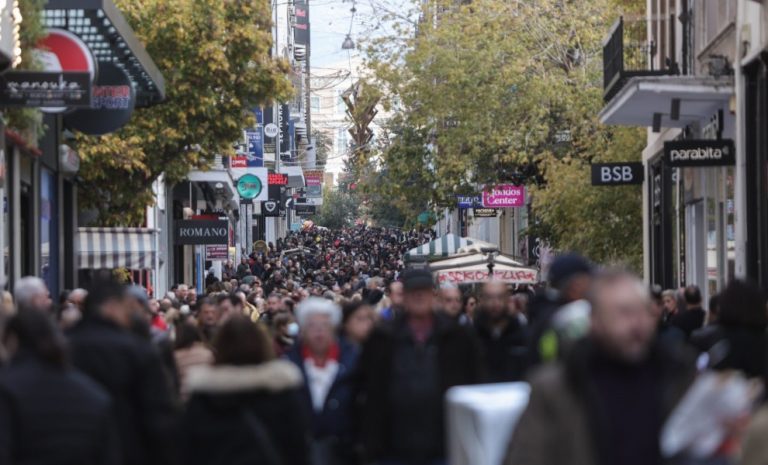 Ποιες Κυριακές είναι ανοιχτά τα μαγαζιά