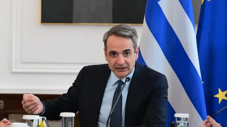 O Μητσοτάκης πάει ως το 2027 χωρίς αλλαγές στην κυβέρνηση