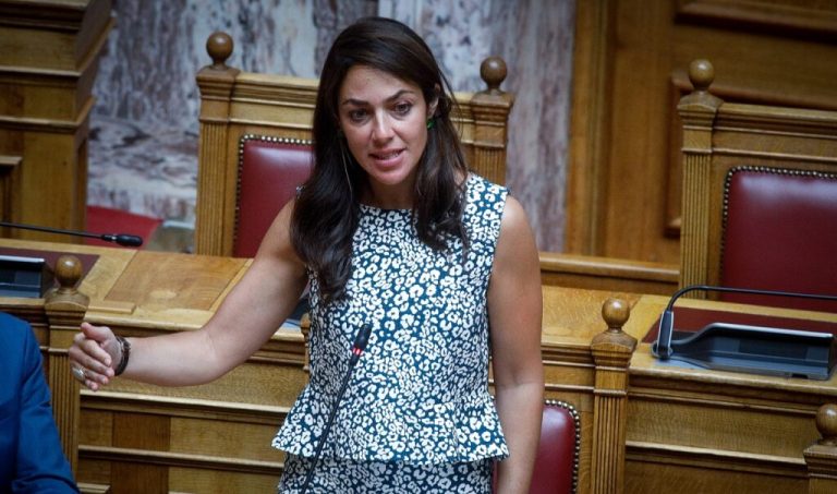 Μιχαηλίδου: Αξιοπρέπεια στην επισιτιστική βοήθεια με το νέο σύστημα vouchers