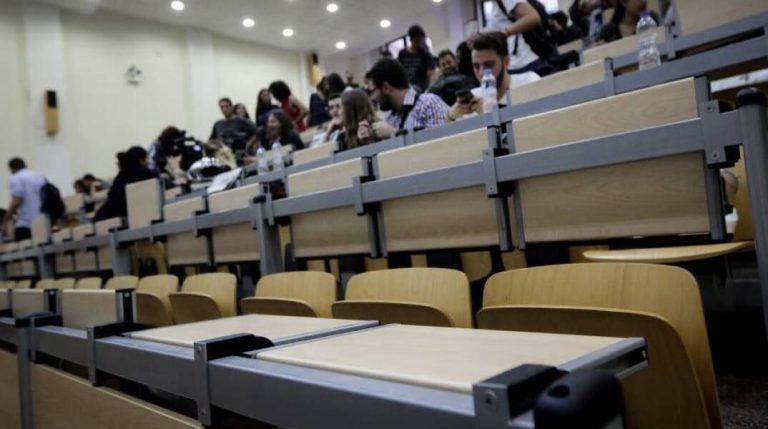 Έξι εκπαιδευτήρια σε Αττική, Χανιά και Ιωάννινα έδιναν μαϊμού πτυχία