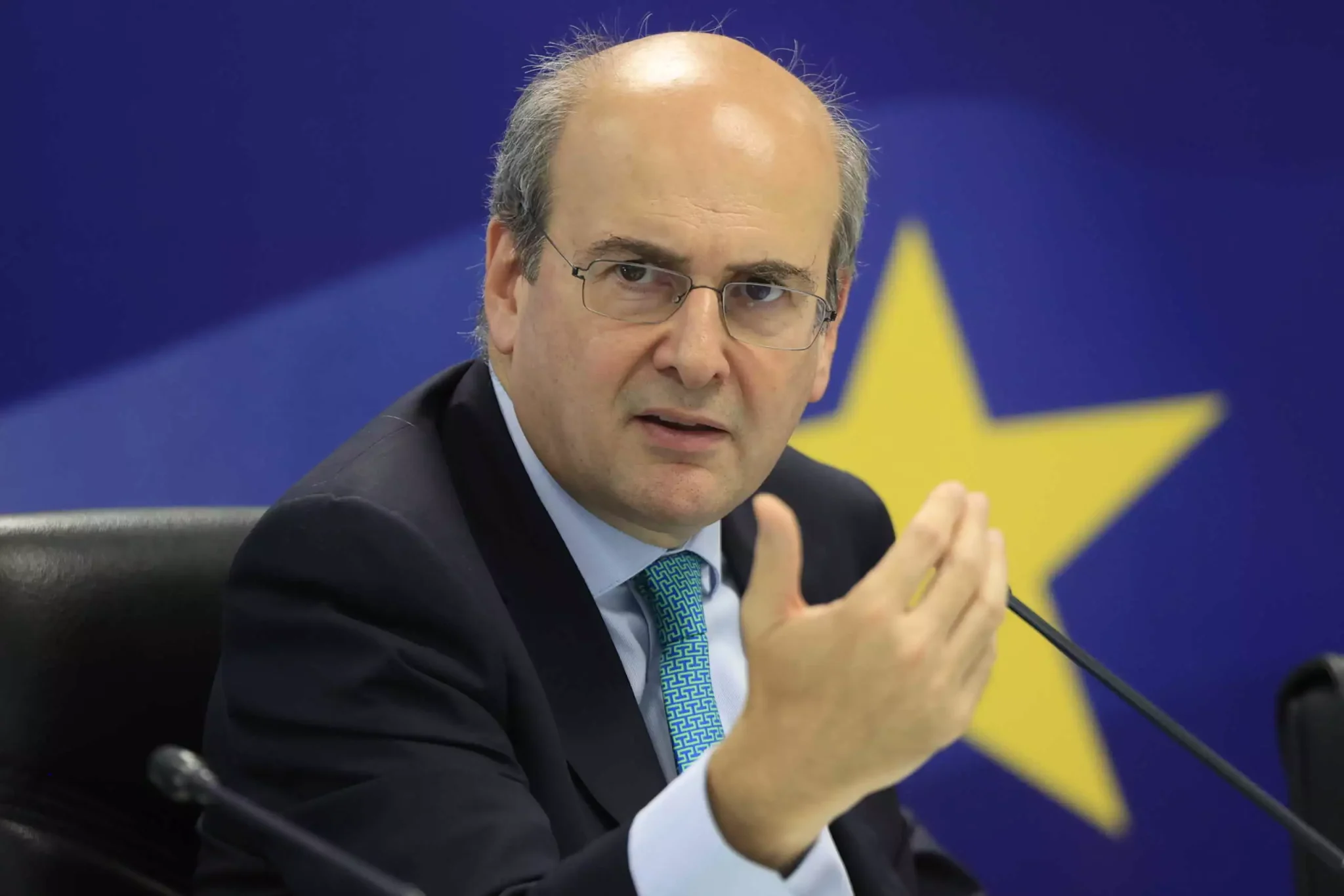Χατζηδάκης: Με τα μέτρα καλύπτονται τα 3/4 της κοινωνίας