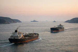 Τρία ιρανικά πετρελαιοφόρα εξήλθαν από τα Στενά του Ορμούζ με φορτίο πέντε εκατομμυρίων βαρελιών