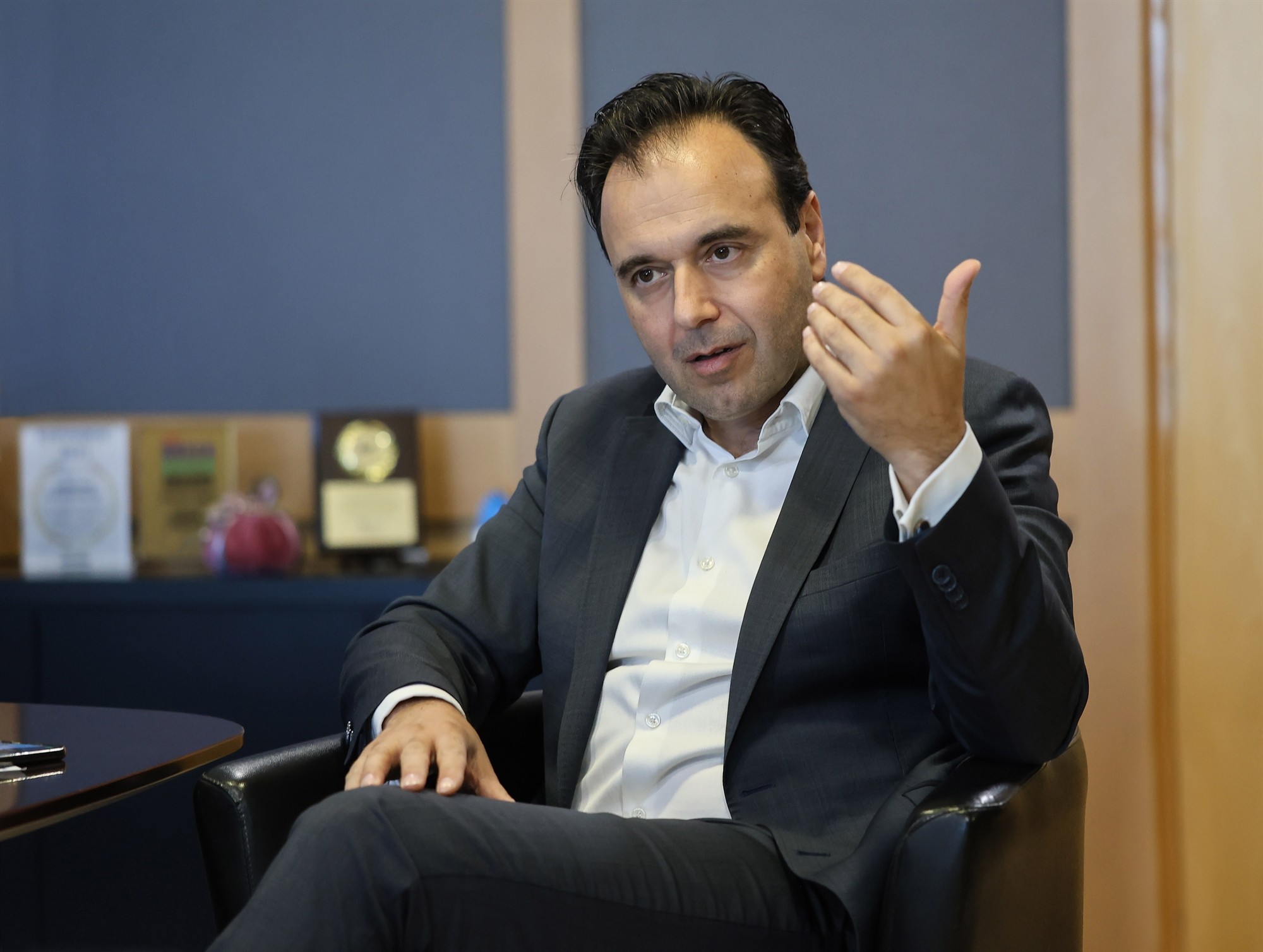 Παπαστεργίου: Υψηλά πρόστιμα στις πλατφόρμες που δεν θα συμμορφωθούν με την απαγόρευση στους ανηλίκους