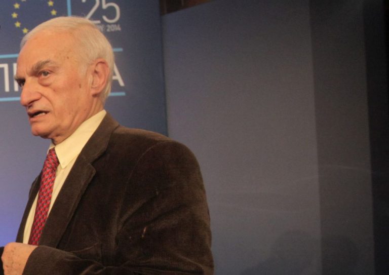 Μανώλης Μαυρομμάτης: «Πέρασα 3,5 χρόνια σε 4 τοίχους»